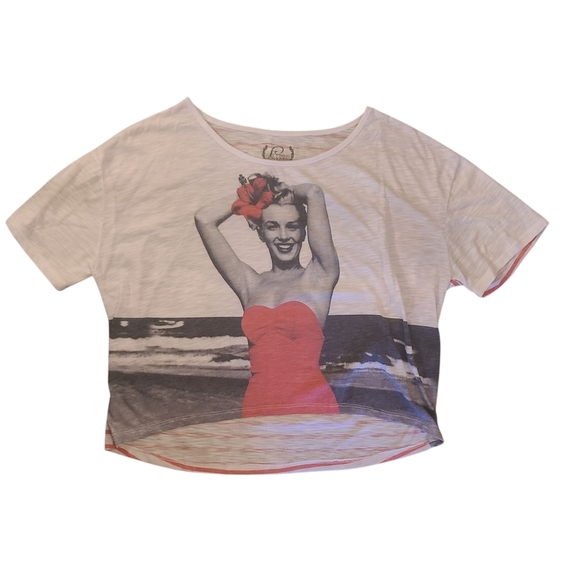 Hollywood Legends Marilyn Monroe Coral Beach Crop Top Graphic Tee L - Picture 2 of 8